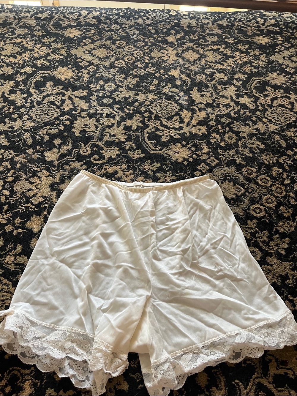 jcpenney White Lace-Trim Half Slip Shorts